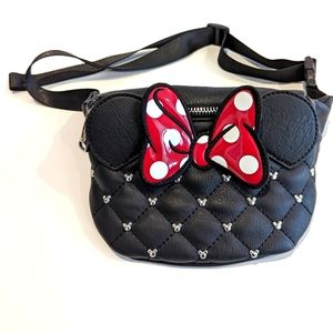 Disney Loungefly Minnie Mouse Fannie Packl